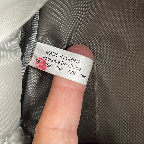 Lowepro Micro Trekker 200 Camera Backpack - Picture 11 of 12